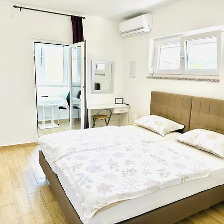 Apartmani Marco,Lukas,Patrick,David,Blizu Centra I Mora Sa Free Privatnim Parkingom PUY 외부 사진