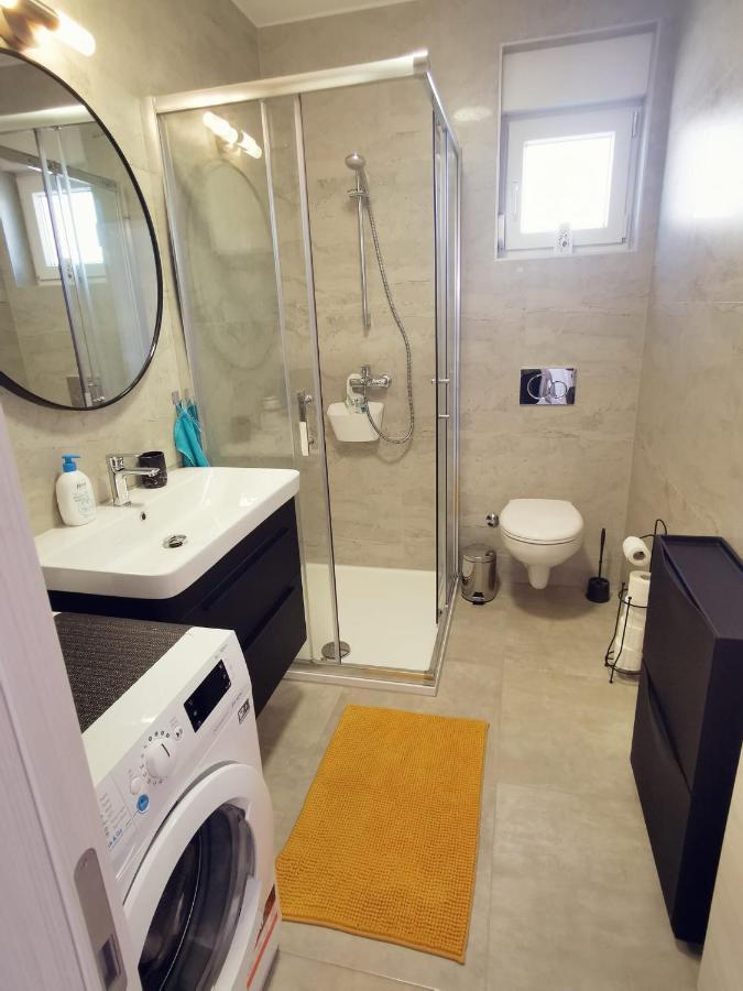 Apartmani Marco,Lukas,Patrick,David,Blizu Centra I Mora Sa Free Privatnim Parkingom PUY 외부 사진