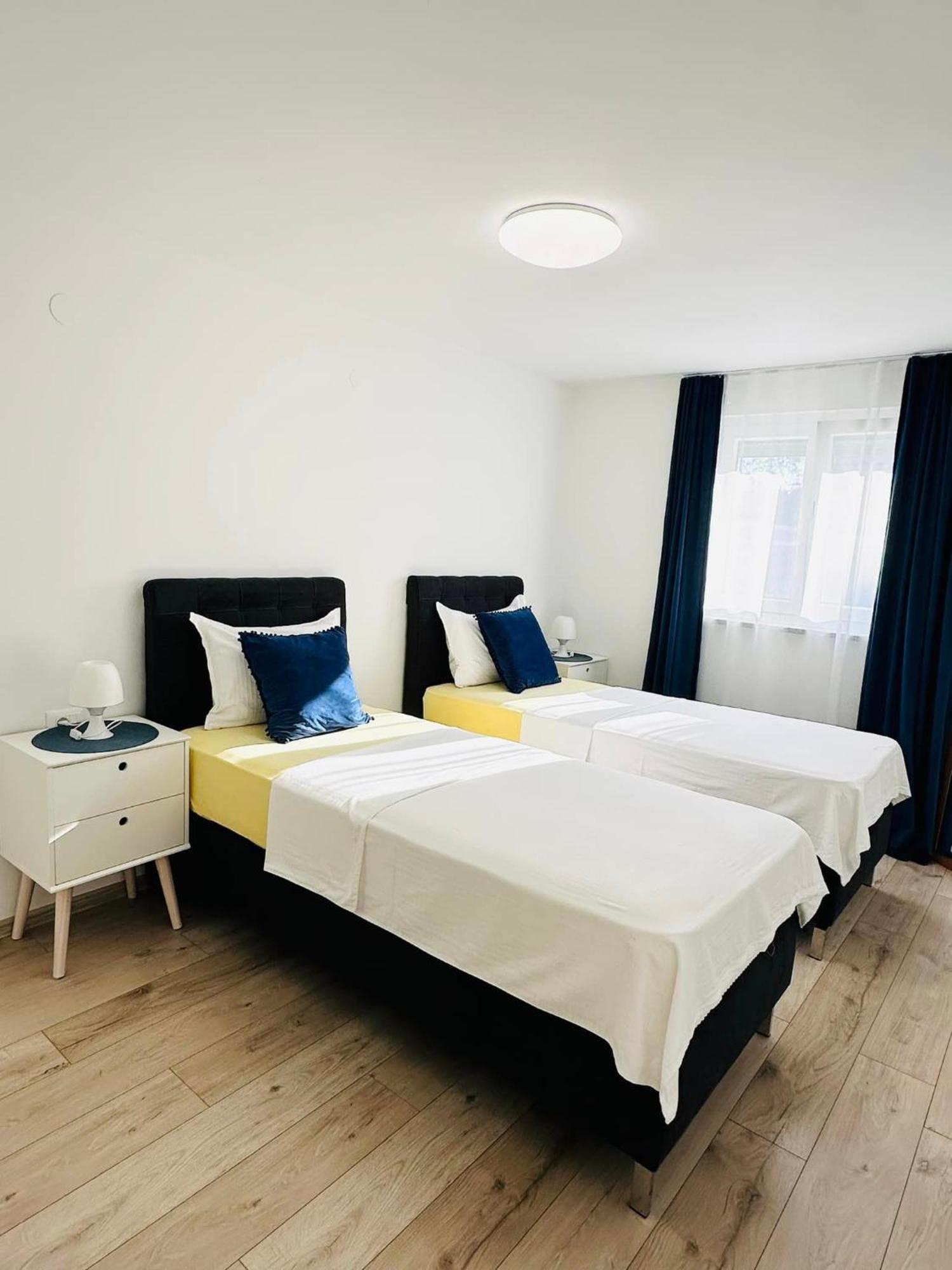 Apartmani Marco,Lukas,Patrick,David,Blizu Centra I Mora Sa Free Privatnim Parkingom PUY 외부 사진