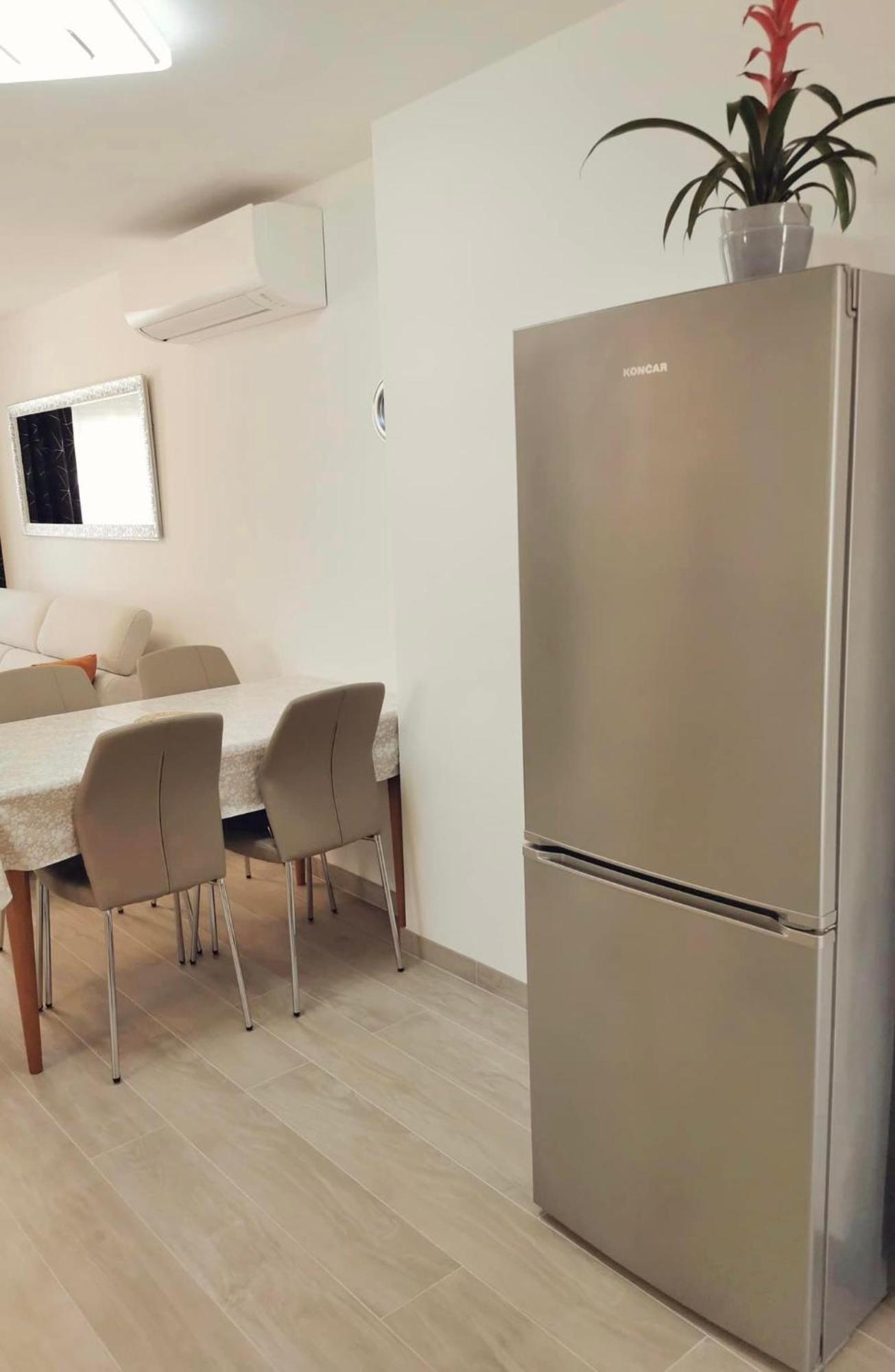 Apartmani Marco,Lukas,Patrick,David,Blizu Centra I Mora Sa Free Privatnim Parkingom PUY 외부 사진